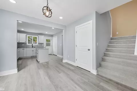 Entry Way - 310 S 6th, Saint Clair, MI 48079 photo 2 of 4