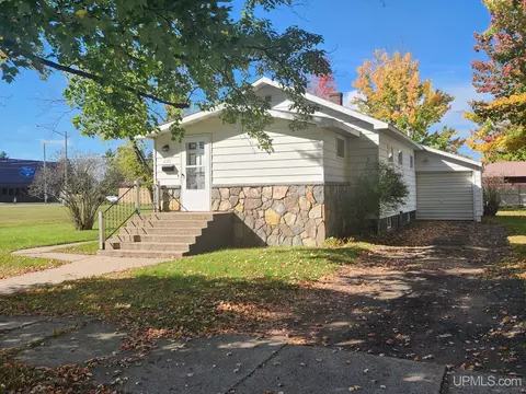 228 Beech, Kingsford, MI 49802