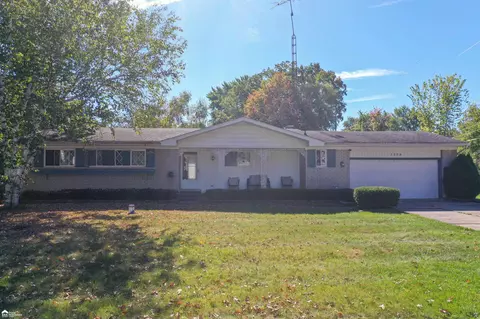 1203 Pickwick, Flint, MI 48507