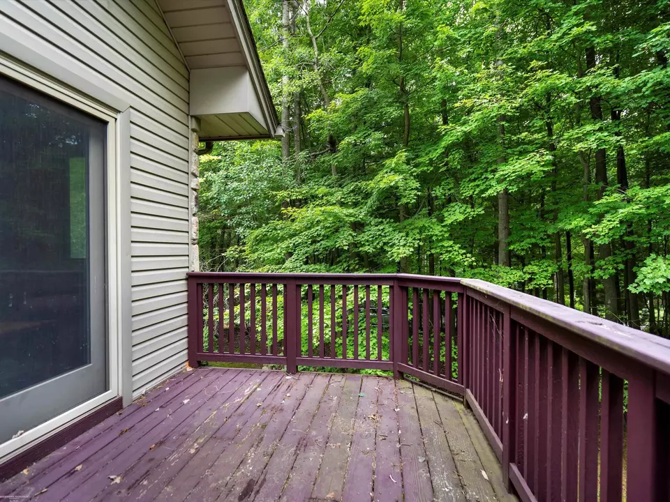 Exterior - 2111 Oak, Ortonville, MI 48462 photo 6 of 8