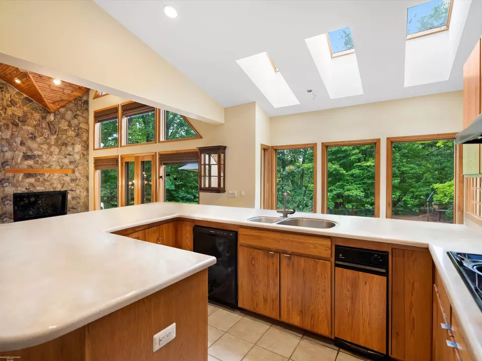 Kitchen - 2111 Oak, Ortonville, MI 48462 photo 5 of 5