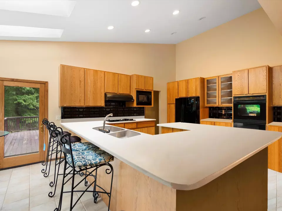 Kitchen - 2111 Oak, Ortonville, MI 48462 photo 3 of 5