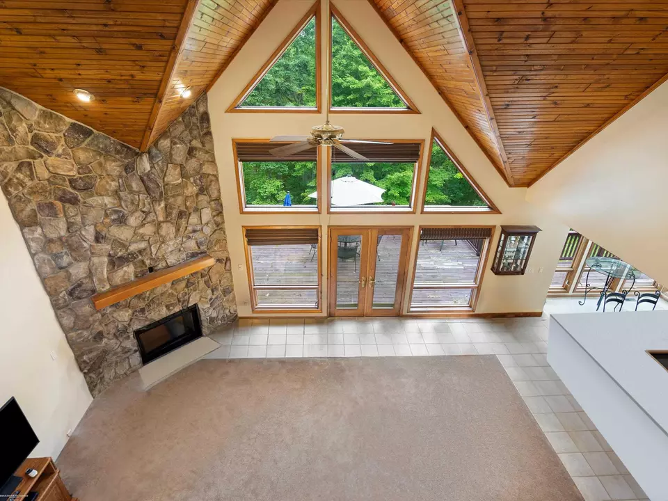 Living - 2111 Oak, Ortonville, MI 48462 photo 4 of 4