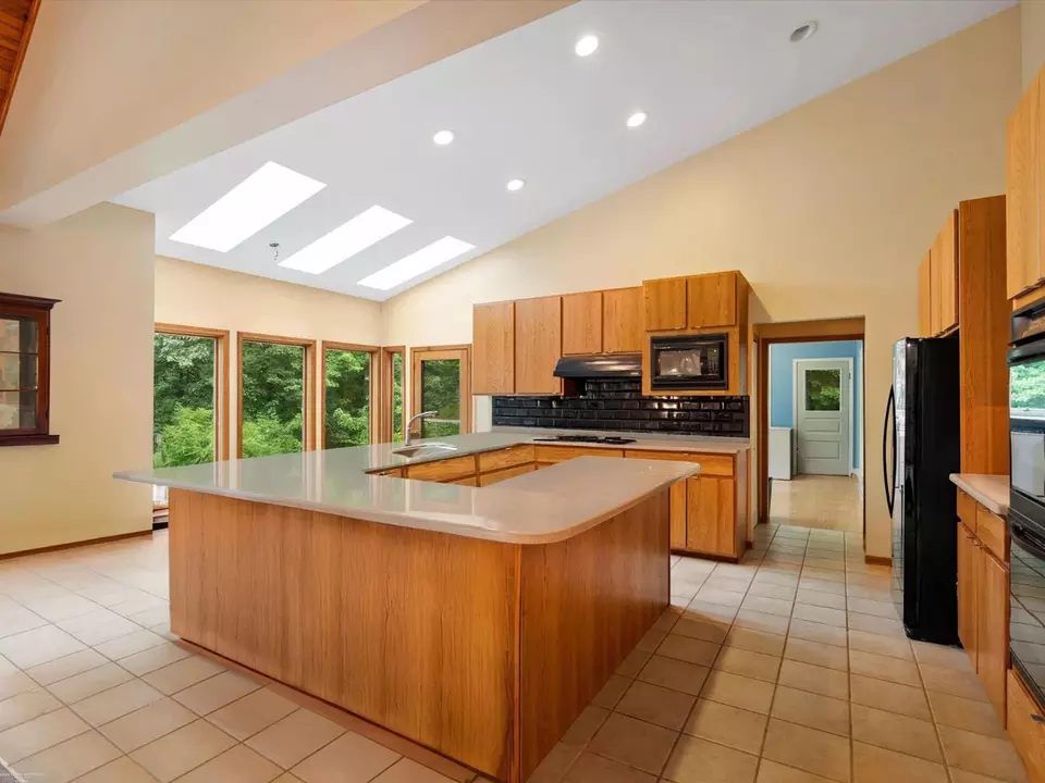 Kitchen - 2111 Oak, Ortonville, MI 48462 photo 1 of 5
