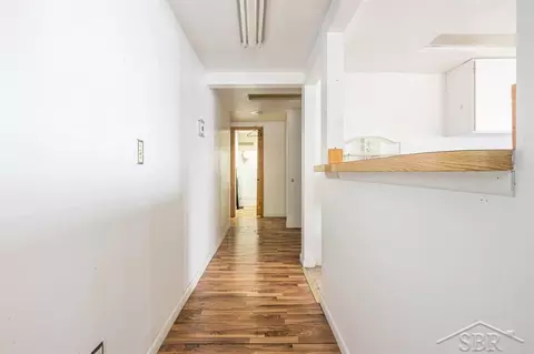 Entry Way - 703 Maple, Clare, MI 48617 photo 1 of 2