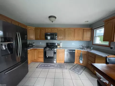 Kitchen - 685 Townsend, Algonac, MI 48001 photo 2 of 3