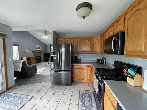 Kitchen - 685 Townsend, Algonac, MI 48001 photo 3 of 3