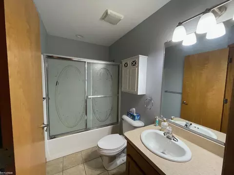 Bath - 685 Townsend, Algonac, MI 48001 photo 1 of 2