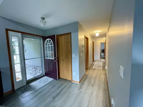Entry Way - 685 Townsend, Algonac, MI 48001 photo 2 of 2
