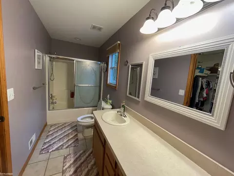 Bath - 685 Townsend, Algonac, MI 48001 photo 2 of 2