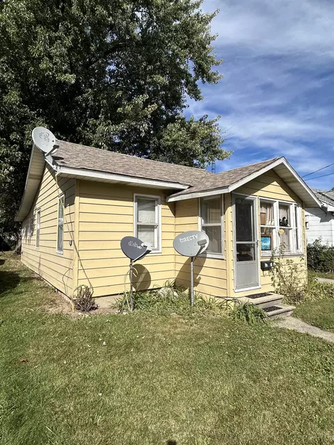 3214 Clairmont, Flint, MI 48503 photo 2