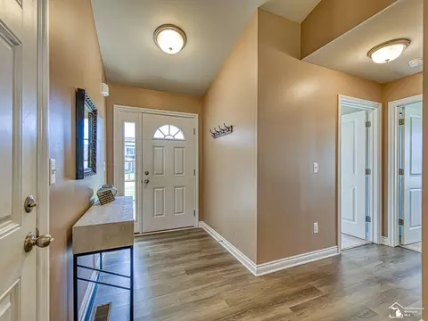 Entry Way - 2015 Monohan, Monroe, MI 48162 photo 1 of 2