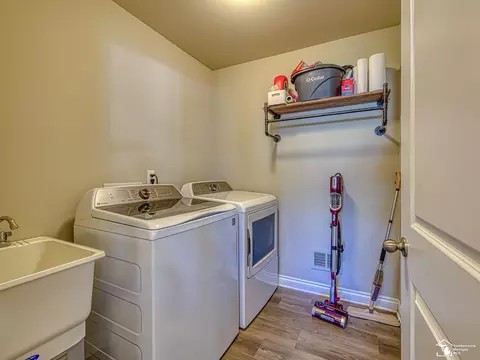 Other - 2015 Monohan, Monroe, MI 48162 photo 1 of 6