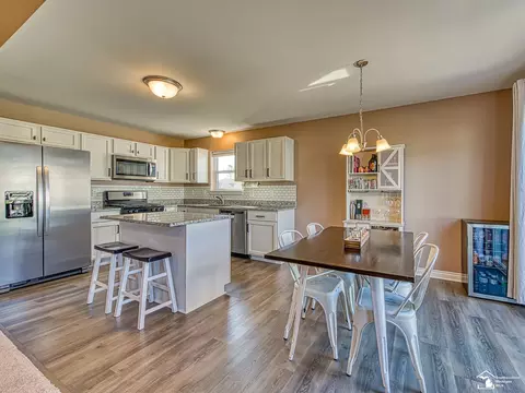 Kitchen - 2015 Monohan, Monroe, MI 48162 photo 1 of 3