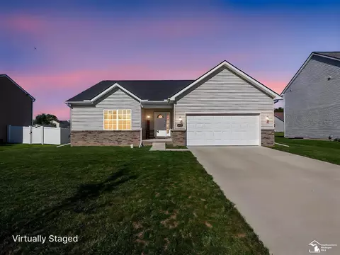 Exterior - 2015 Monohan, Monroe, MI 48162 photo 2 of 8