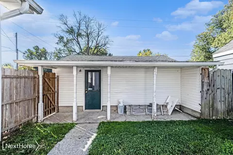 Exterior - 556 Walnut, Mount Morris, MI 48458 photo 2 of 2