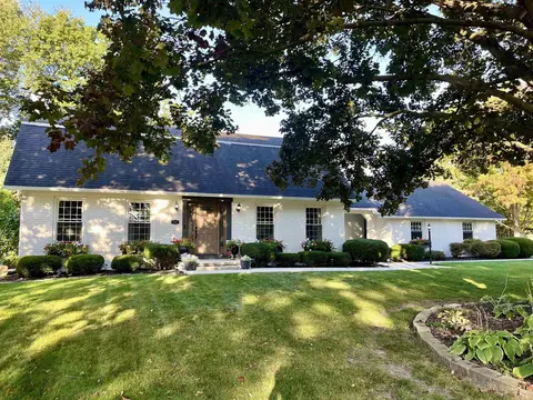 825 Baskins, Saginaw, MI 48638