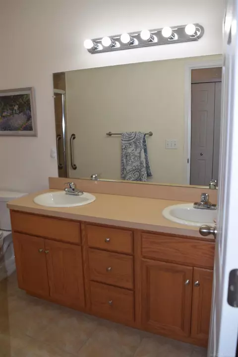Bath - 21761 Mary Rose, Macomb, MI 48044 photo 6 of 6