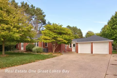 1025 S Thomas, Saginaw, MI 48609
