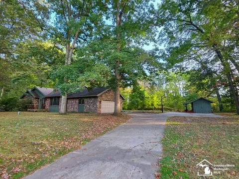 12793 Kelly K, Ida, MI 48140