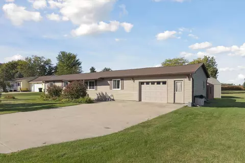 2218 S 9 Mile, Kawkawlin, MI 48631