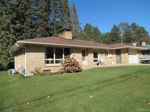 126 W Michigan, Ironwood, MI 49938