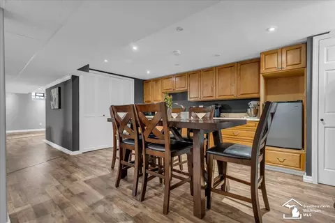 Dining - 29456 Walnut, Flat Rock, MI 48134 photo 2 of 2