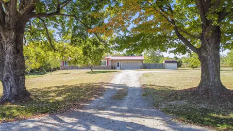 8135 State, Lakeport, MI 48059