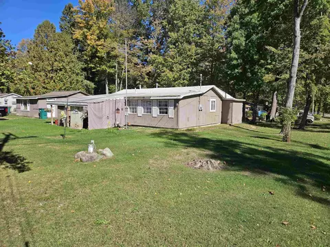 4778 Glenwood, Harrison, MI 48625
