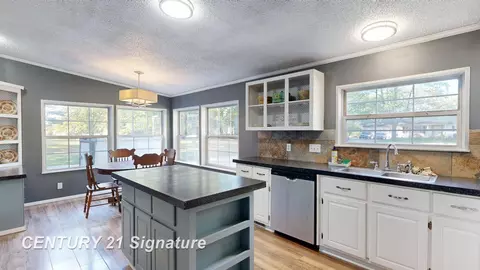 6487 Troland, Flushing, MI 48433 photo 5