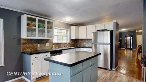 6487 Troland, Flushing, MI 48433 photo 6