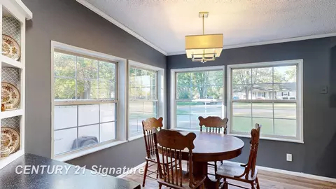 6487 Troland, Flushing, MI 48433 photo 10