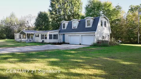 6487 Troland, Flushing, MI 48433 photo 2