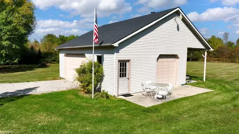 7922 Springborn, Casco, MI 48064 photo 5