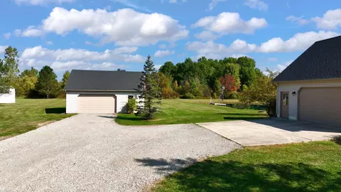 7922 Springborn, Casco, MI 48064 photo 4