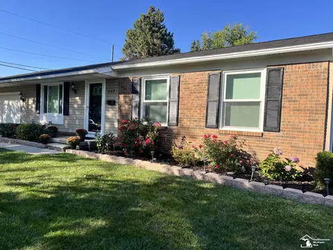 1102 John L, Monroe, MI 48162 photo 3