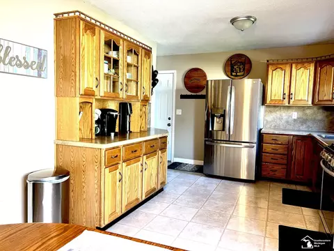 1102 John L, Monroe, MI 48162 photo 8