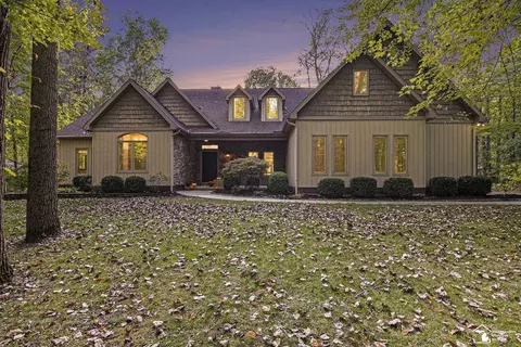 12855 W Albain, Petersburg, MI 49270
