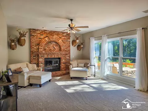 Living - 6749 Stonegate, Temperance, MI 48182 photo 2 of 2