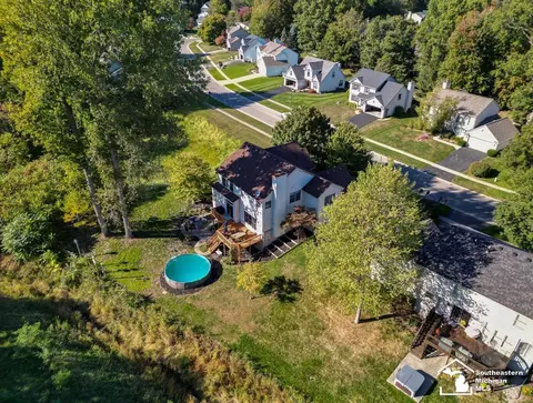View/Area - 6749 Stonegate, Temperance, MI 48182 photo 2 of 2