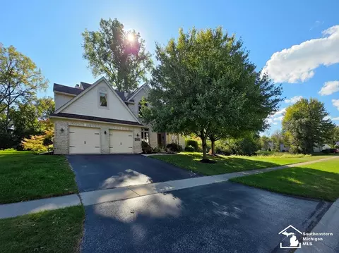 Exterior - 6749 Stonegate, Temperance, MI 48182 photo 8 of 8