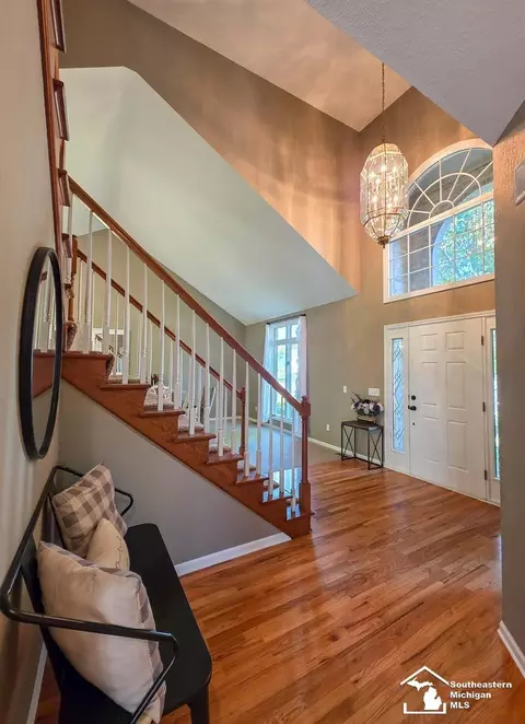 Entry Way - 6749 Stonegate, Temperance, MI 48182 photo 1 of 5