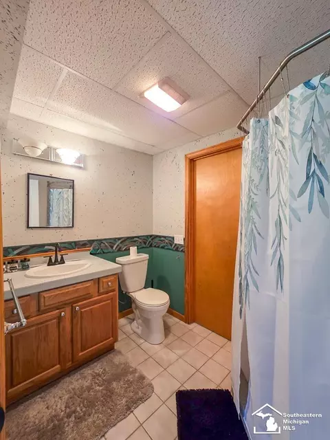 Bath - 6749 Stonegate, Temperance, MI 48182 photo 6 of 6