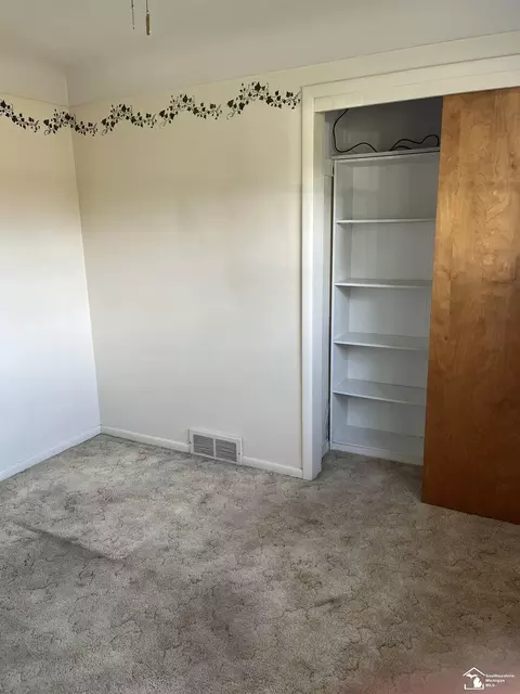 Bedroom - 5376 Kay, Monroe, MI 48161 photo 3 of 5