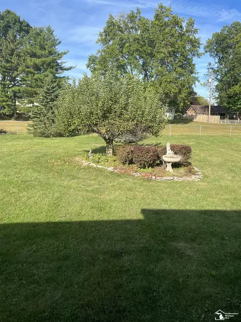 Exterior - 5376 Kay, Monroe, MI 48161 photo 4 of 5