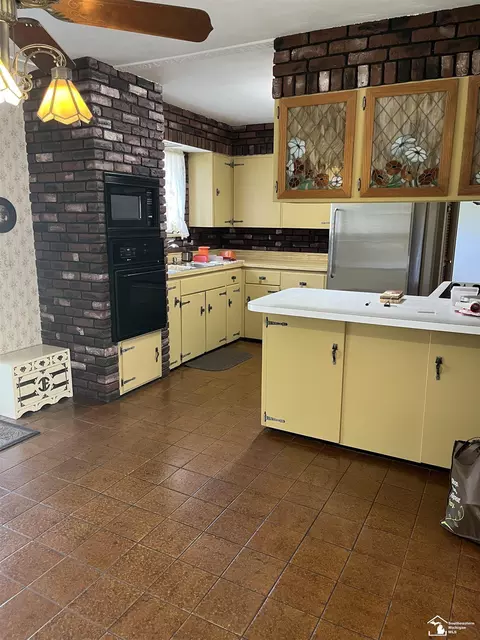 Kitchen - 5376 Kay, Monroe, MI 48161 photo 2 of 2