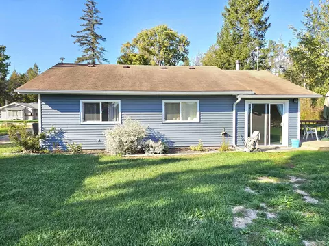 Exterior - 4460 Ash, Gladwin, MI 48624 photo 4 of 8
