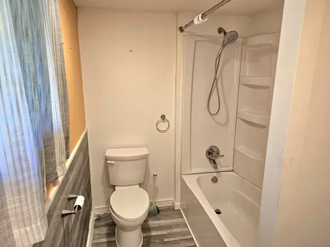 Bath - 4460 Ash, Gladwin, MI 48624 photo 1 of 2