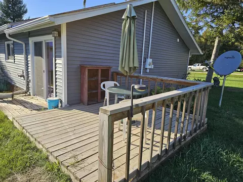 Exterior - 4460 Ash, Gladwin, MI 48624 photo 5 of 8