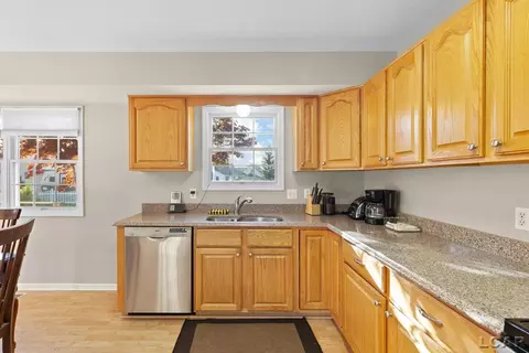 Kitchen - 3109 E Northmor, Adrian, MI 49221 photo 4 of 5